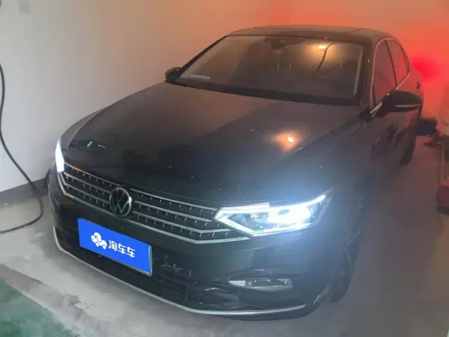 Фотография автомобиля — Volkswagen Magotan
