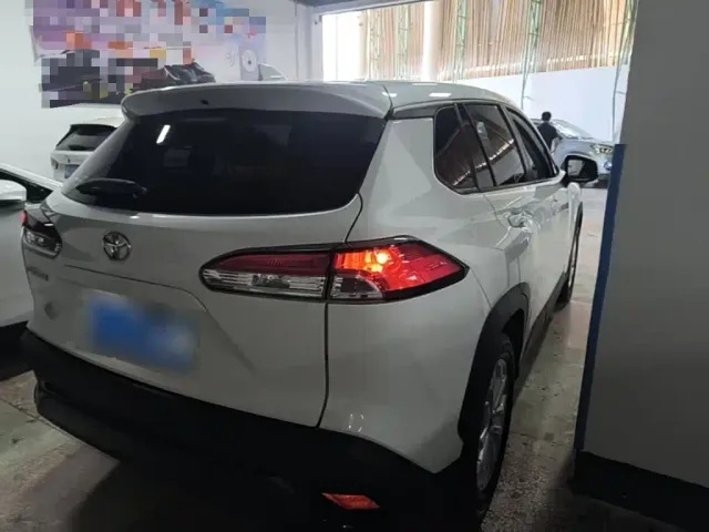 Toyota Frontlander — Фото автомобиля 6