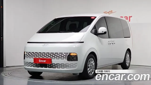 Фотография автомобиля — Hyundai Staria