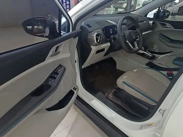 BYD Yuan Pro — Фото автомобиля 15