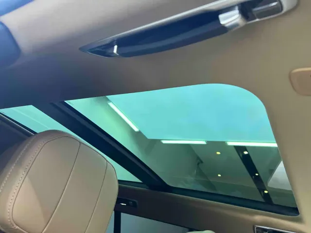 Land Rover Range Rover — Фото автомобиля 25
