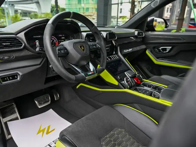 Lamborghini Urus — Фото автомобиля 8