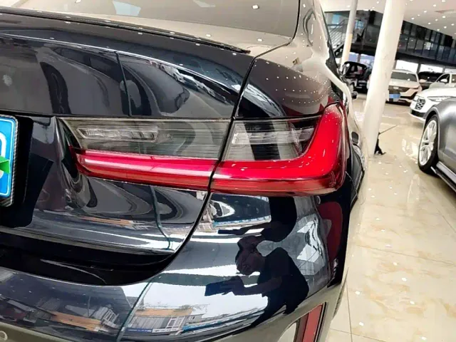 BMW 3 Series — Фото автомобиля 7