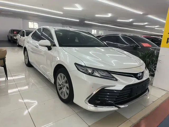 Toyota Camry — Фото автомобиля 3