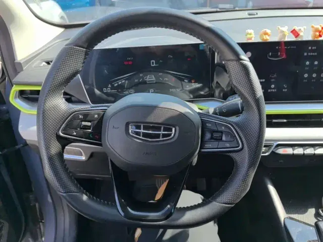 Geely Binyue — Фото автомобиля 10