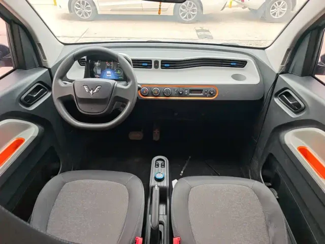Wuling Hongguang Mini EV — Фото автомобиля 9
