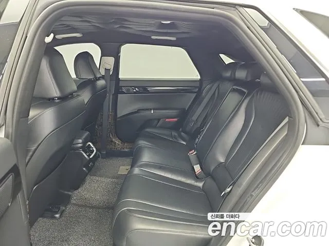Hyundai Grandeur GN7 — Фото автомобиля 12