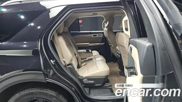 Ford Explorer Explorer 6 поколение — Фото автомобиля 11