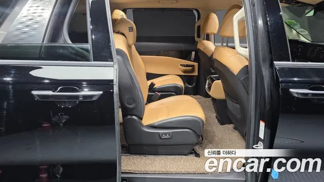 Kia Carnival 4th Gen — Фото автомобиля 12