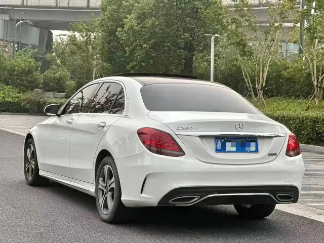 Mercedes-Benz C-Class — Фото автомобиля 4