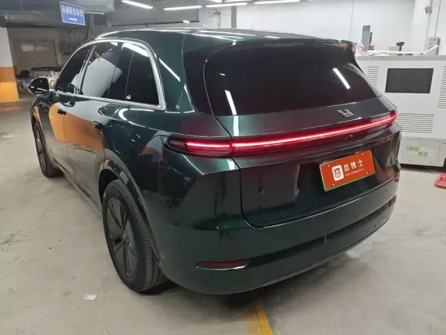 Li Auto L7 — Фото автомобиля 3