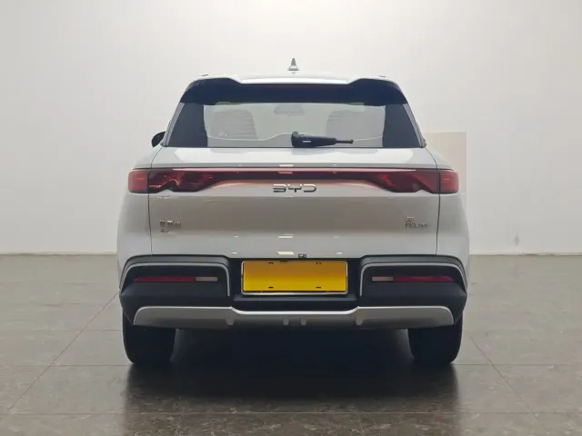 BYD Yuan UP — Фото автомобиля 6