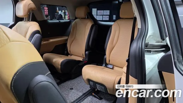 Kia Carnival 4th Gen — Фото автомобиля 12