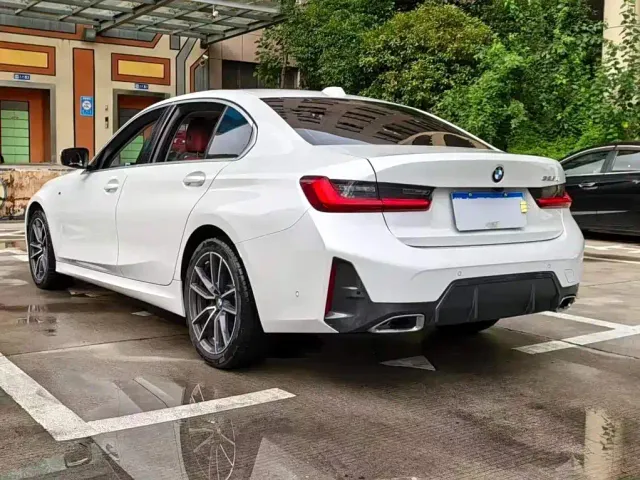 BMW 3 Series — Фото автомобиля 16