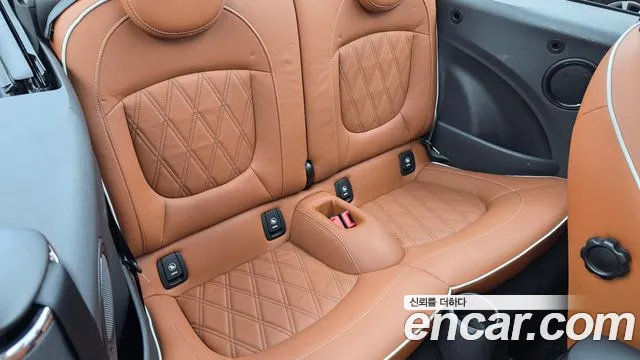 Mini Cooper Convertible — Фото автомобиля 11