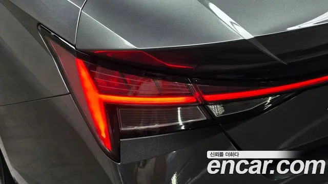 Hyundai AVANTE Inspiration — Фото автомобиля 2