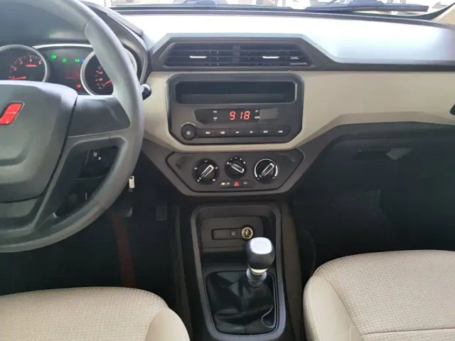 Wuling Hongguang — Фото автомобиля 12