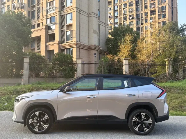 Geely Boyue — Фото автомобиля 4