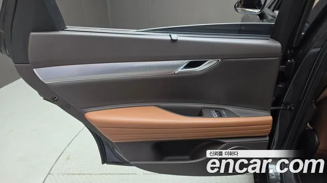 Genesis G80 RG3 — Фото автомобиля 14