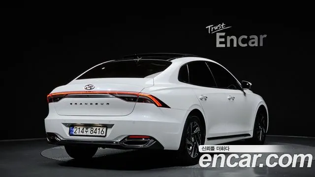 Hyundai Grandeur — Фото автомобиля 2