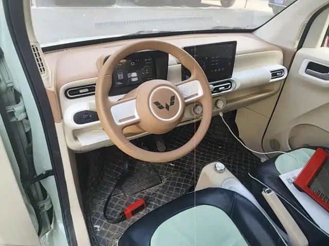 Wuling Hongguang Mini EV — Фото автомобиля 9