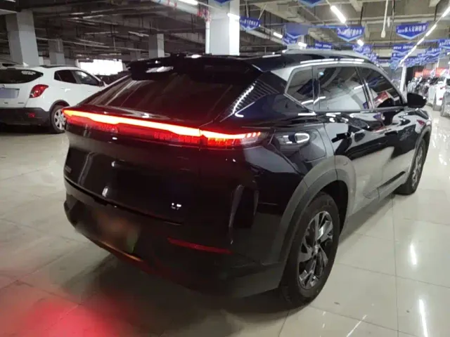 Dongfeng Fengshen L7 — Фото автомобиля 6