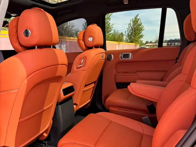 Li Auto L8 — Фото автомобиля 8