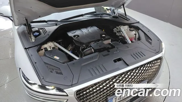 Genesis GV70 — Фото автомобиля 6