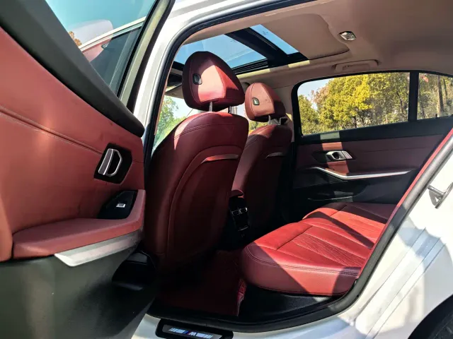 BMW 3 Series — Фото автомобиля 7