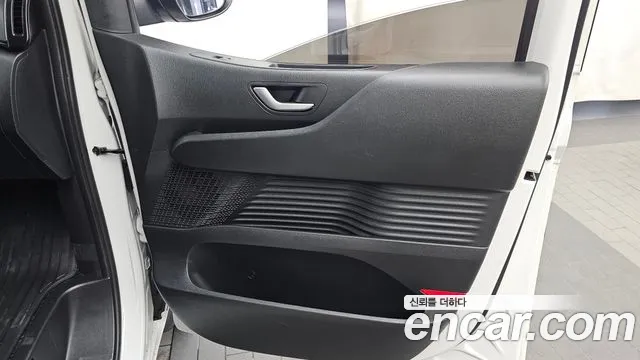 Hyundai Staria Staria Карго 5 мест — Фото автомобиля 24