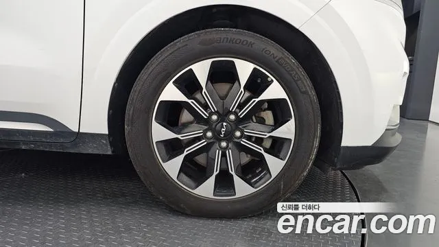 Kia Canival Carnival 4 поколение Дизель 7 мест Signature — Фото автомобиля 21
