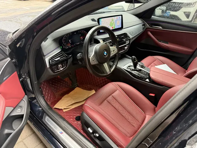 BMW 5 Series — Фото автомобиля 4