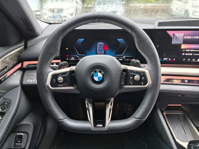 BMW 5 Series — Фото автомобиля 18