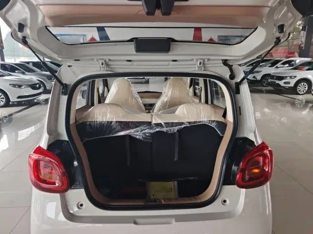 Wuling Hongguang Mini EV — Фото автомобиля 14