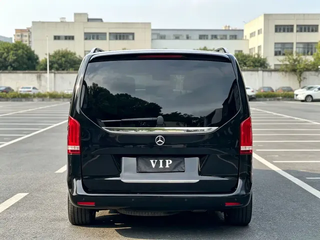 Mercedes-Benz V-Class — Фото автомобиля 9