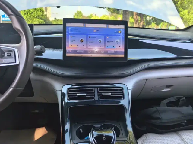 BYD Qin PLUS — Фото автомобиля 12