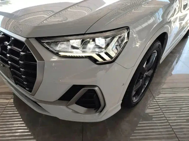 Audi Q3 — Фото автомобиля 23