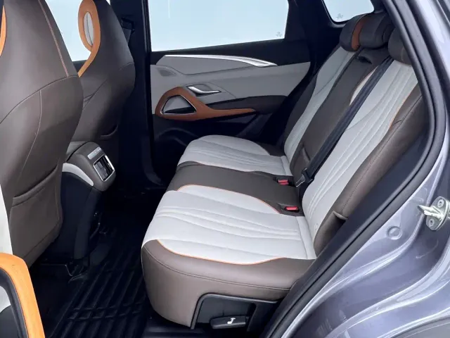 BYD Song Pro — Фото автомобиля 9
