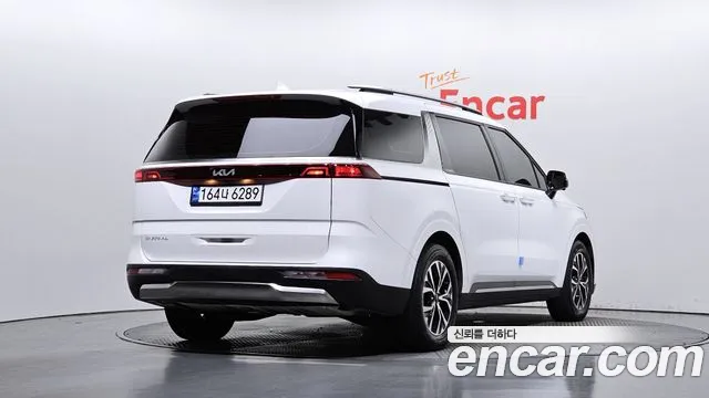 Kia Canival Carnival 4 поколение Дизель 9 мест Noblesse — Фото автомобиля 2