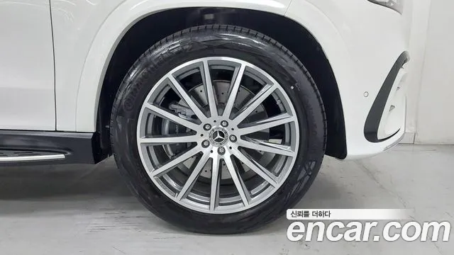 Mercedes-Benz GLS-Class — Фото автомобиля 5