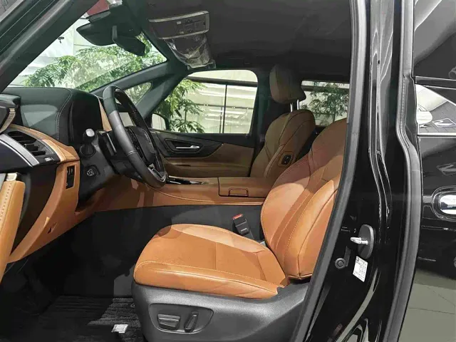Toyota Vellfire — Фото автомобиля 11