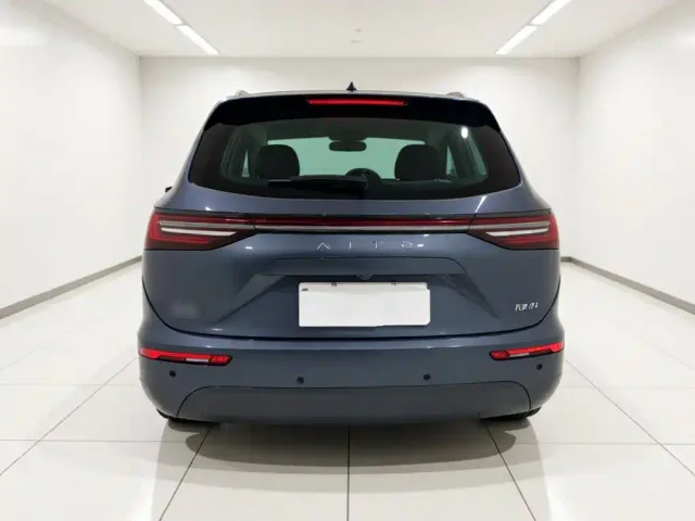 Aito M7 — Фото автомобиля 5