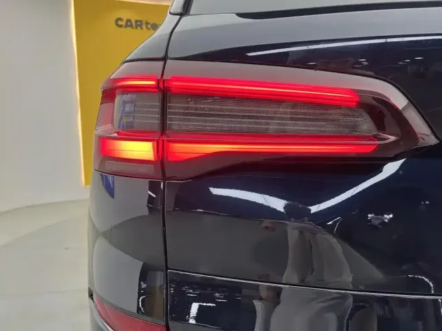 BMW BMW X5 2022 Facelift xDrive 30Li Premium M Sport Package — Фото автомобиля 6