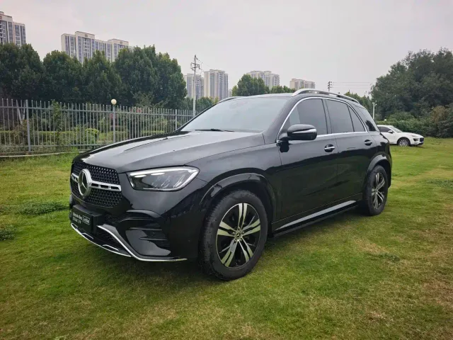 Фотография автомобиля — Mercedes-Benz GLE-Class