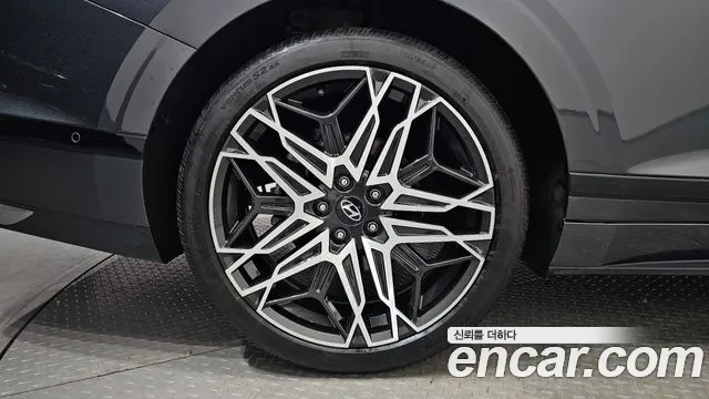 Hyundai Grandeur GN7 — Фото автомобиля 6