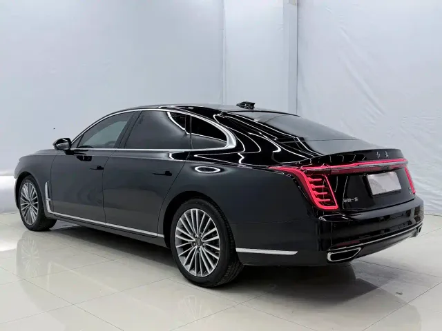 Hongqi H9 — Фото автомобиля 14