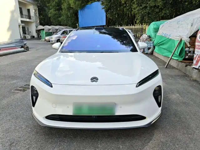 Nio ET5 Touring — Фото автомобиля 2