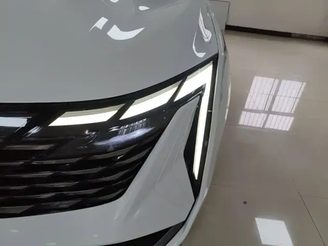 Geely Boyue L — Фото автомобиля 23
