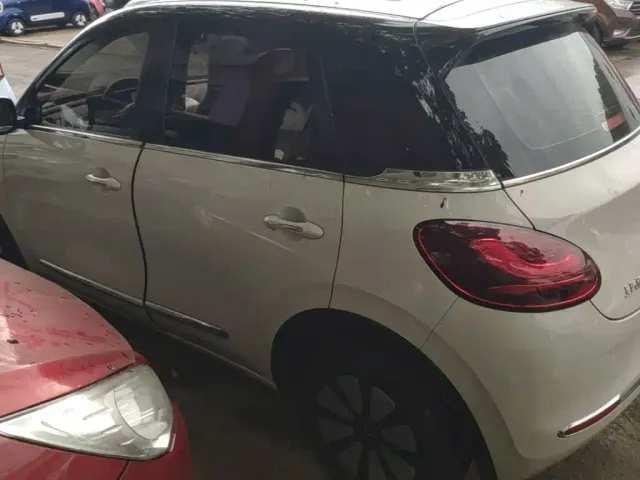 Wuling Bingo — Фото автомобиля 4