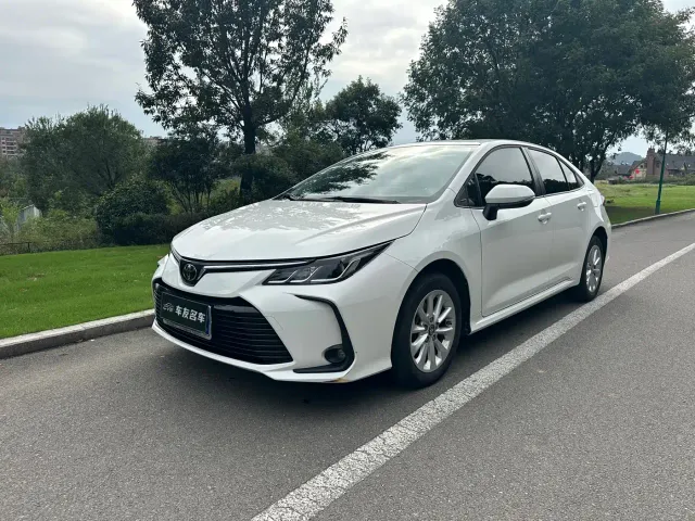Фотография автомобиля — Toyota Corolla